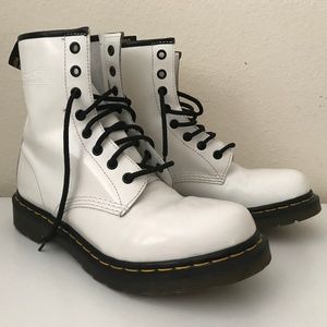 White Dr. Martens (1460 Smooth)